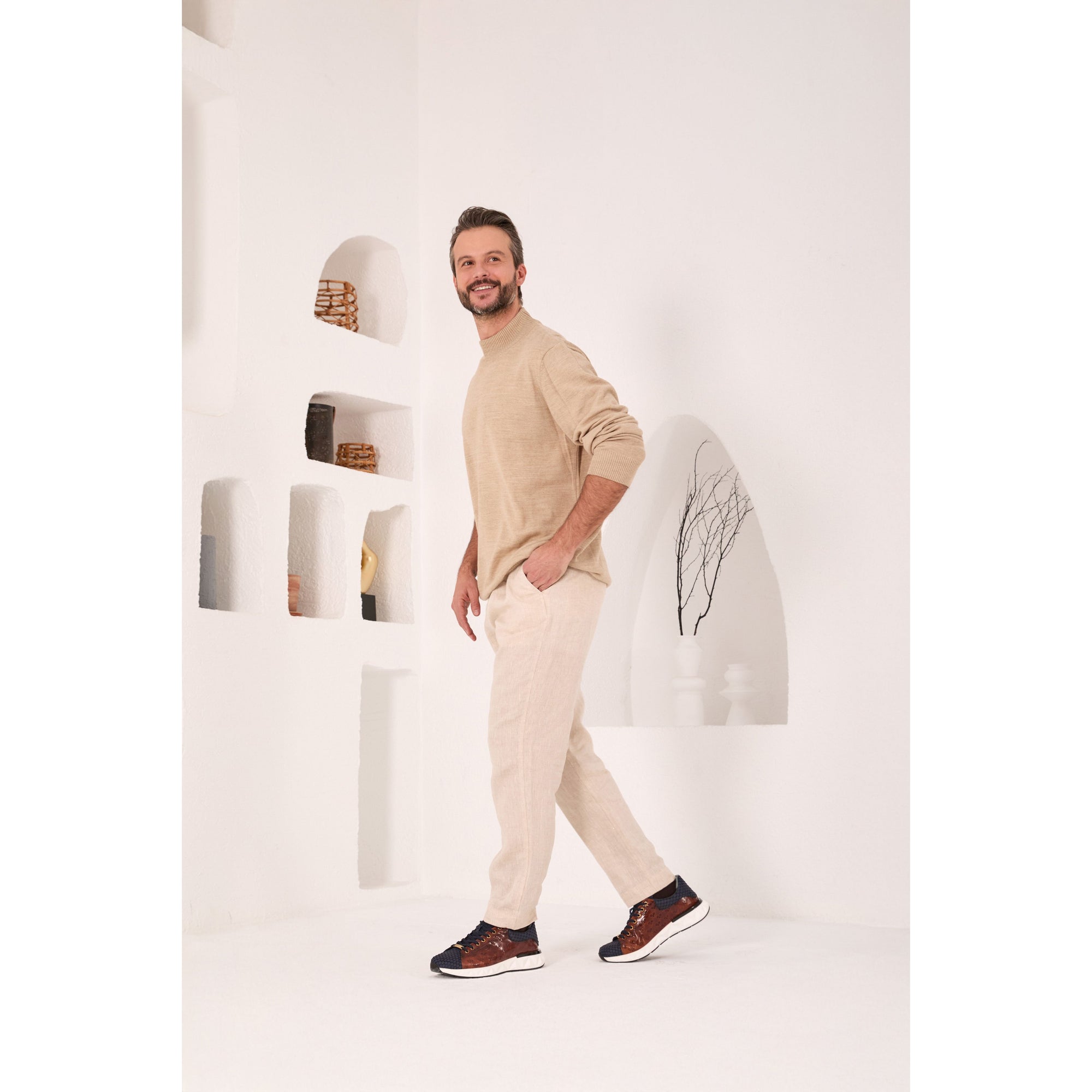 The Caesars Navy & Tan Leather Men Sneaker