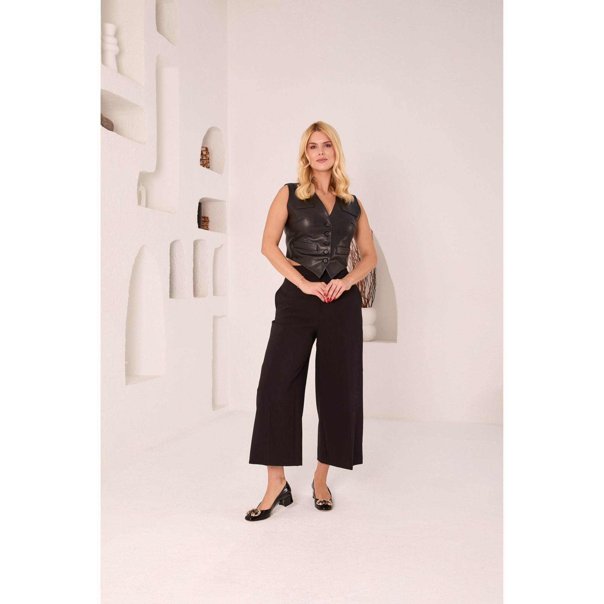 The Foggia Black Leather Block Heel Pump Women Shoe