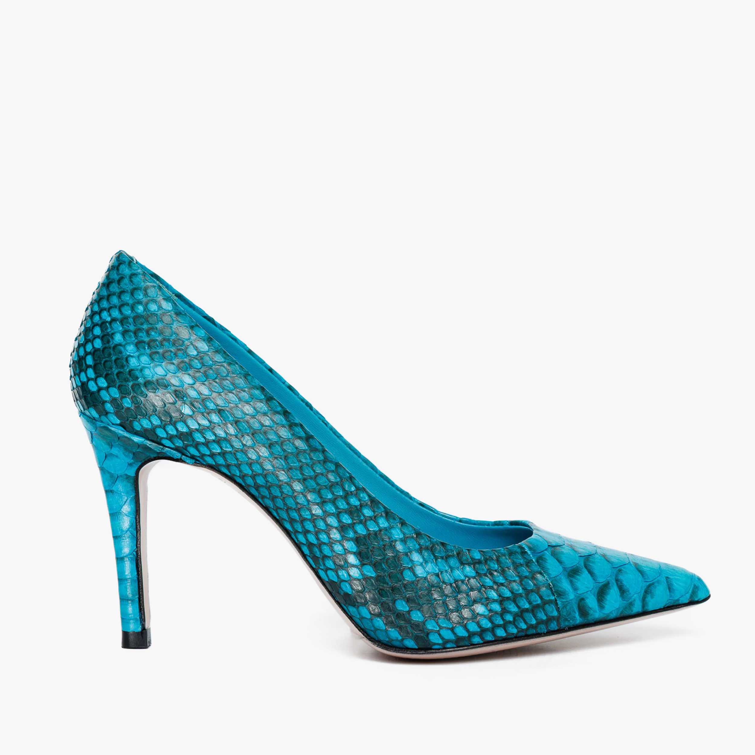 The Queenn Turquoise Snake Leather Pump Women Shoe – J.Valintin Men's ...