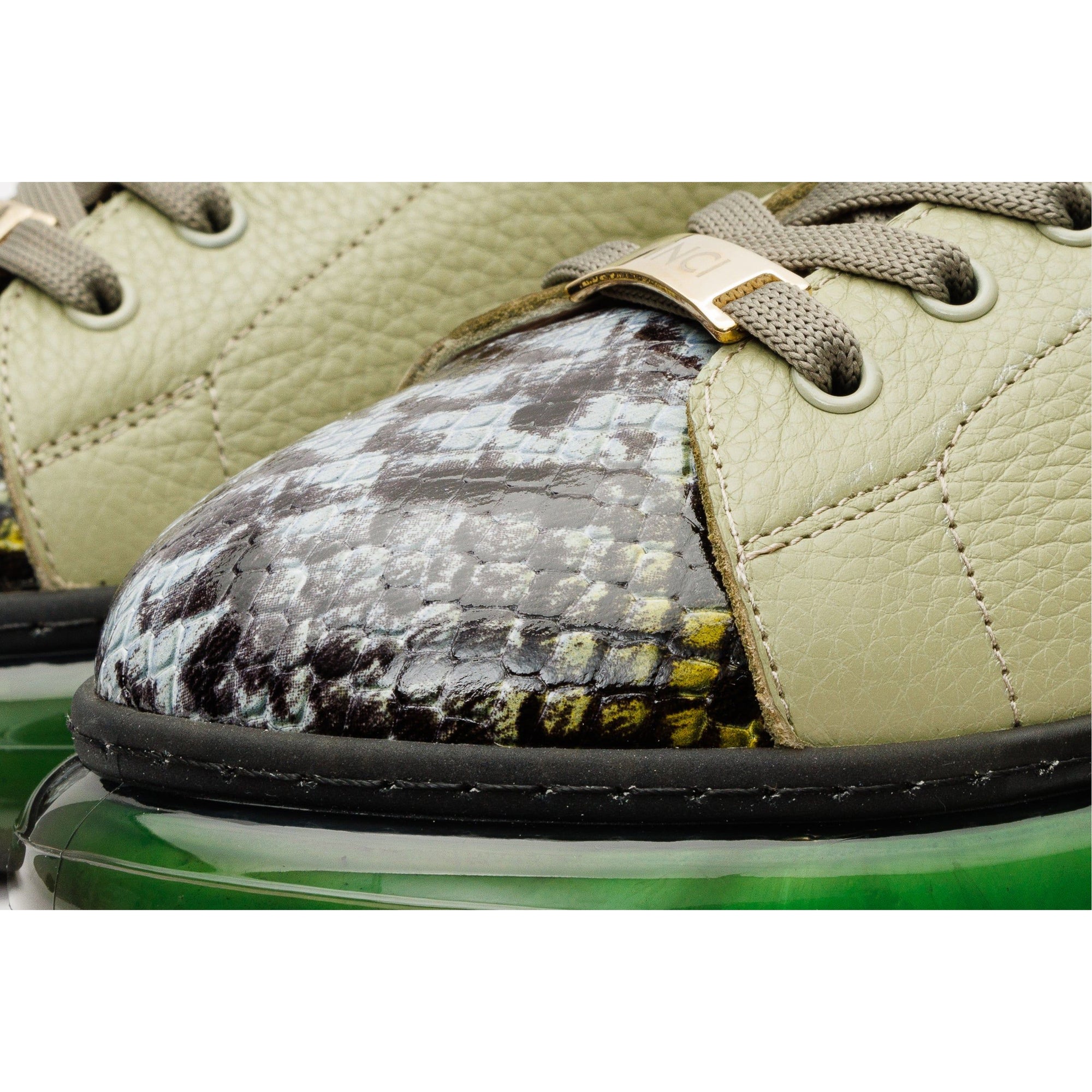 The Venezia Green Leather Women Sneaker