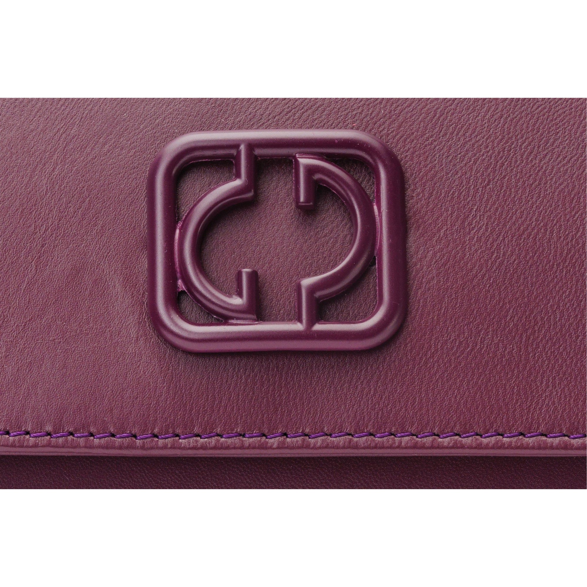 The Maneadero Purple Leather Handbag