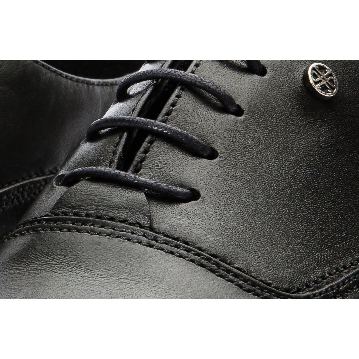 The Gambaha Black Leather Quarter Brogue Cap Toe Oxford Men Shoe