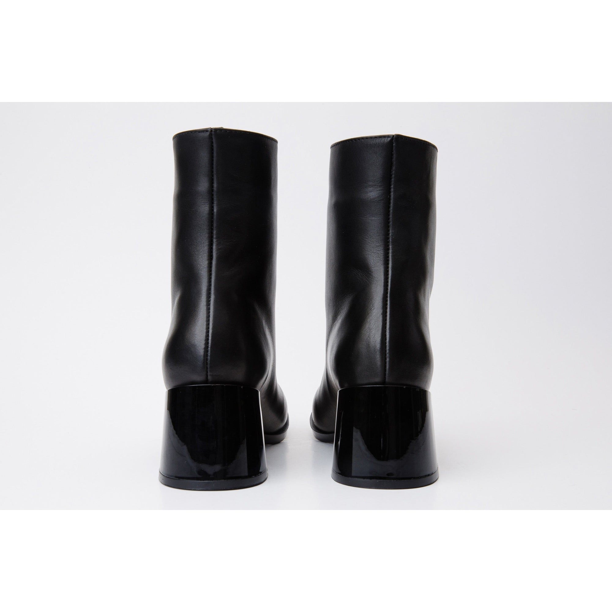 The Tackle Black Leather Block Heel Women Boot