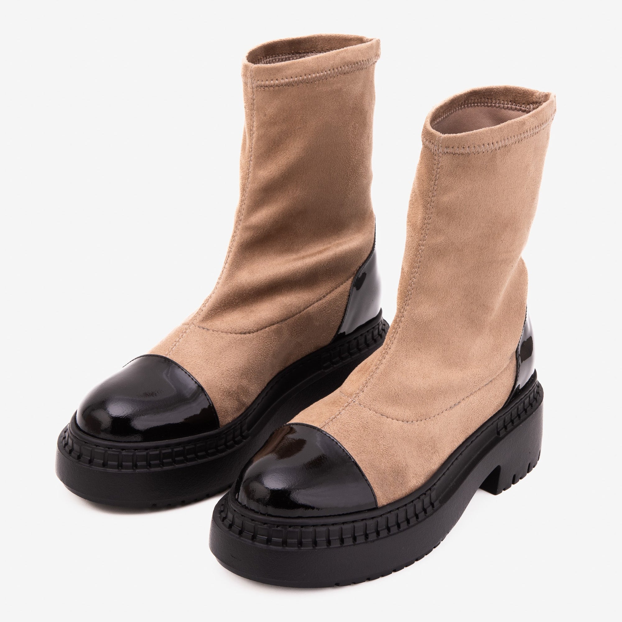The Sorella Black Tip Beige & black Suede Leather Women’s Boot