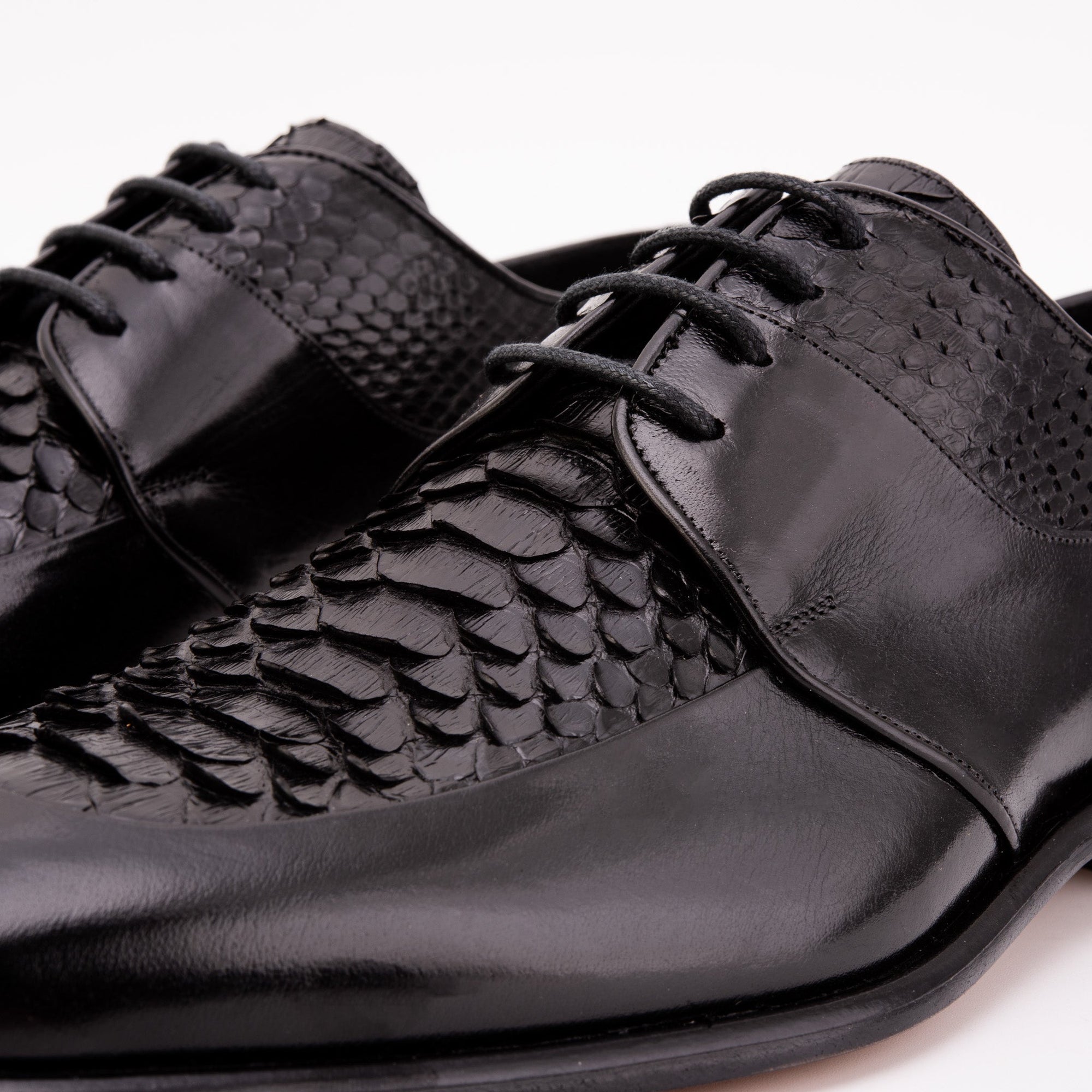 The Arven Black Snake Leather Men Shoe