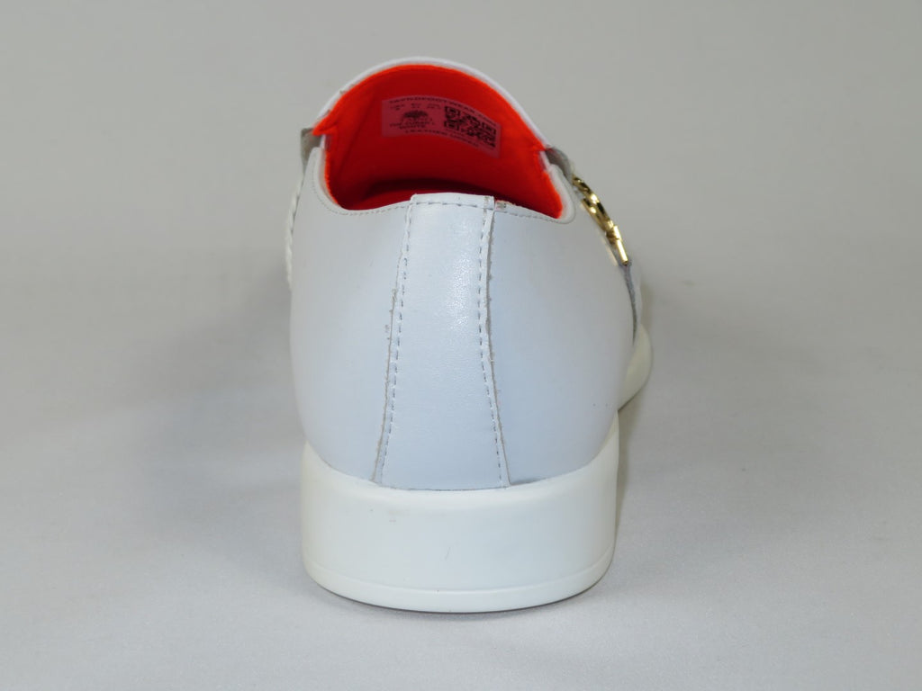 Men's Shoes The Cuban L TAYNO Leather Cap Toe Loafer White