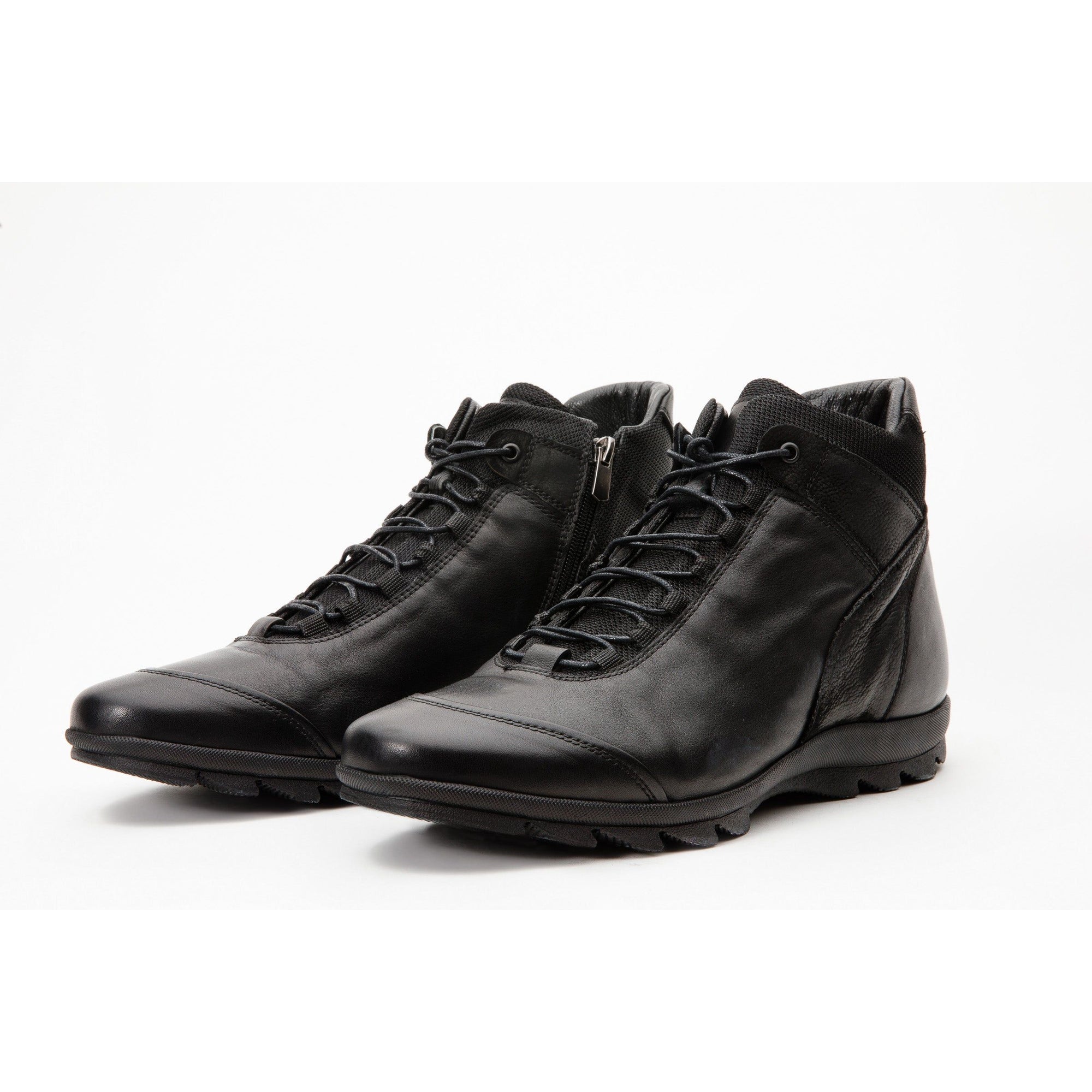 The Houston Leather Black Lace-Up Casual Men Boot with a Zipper