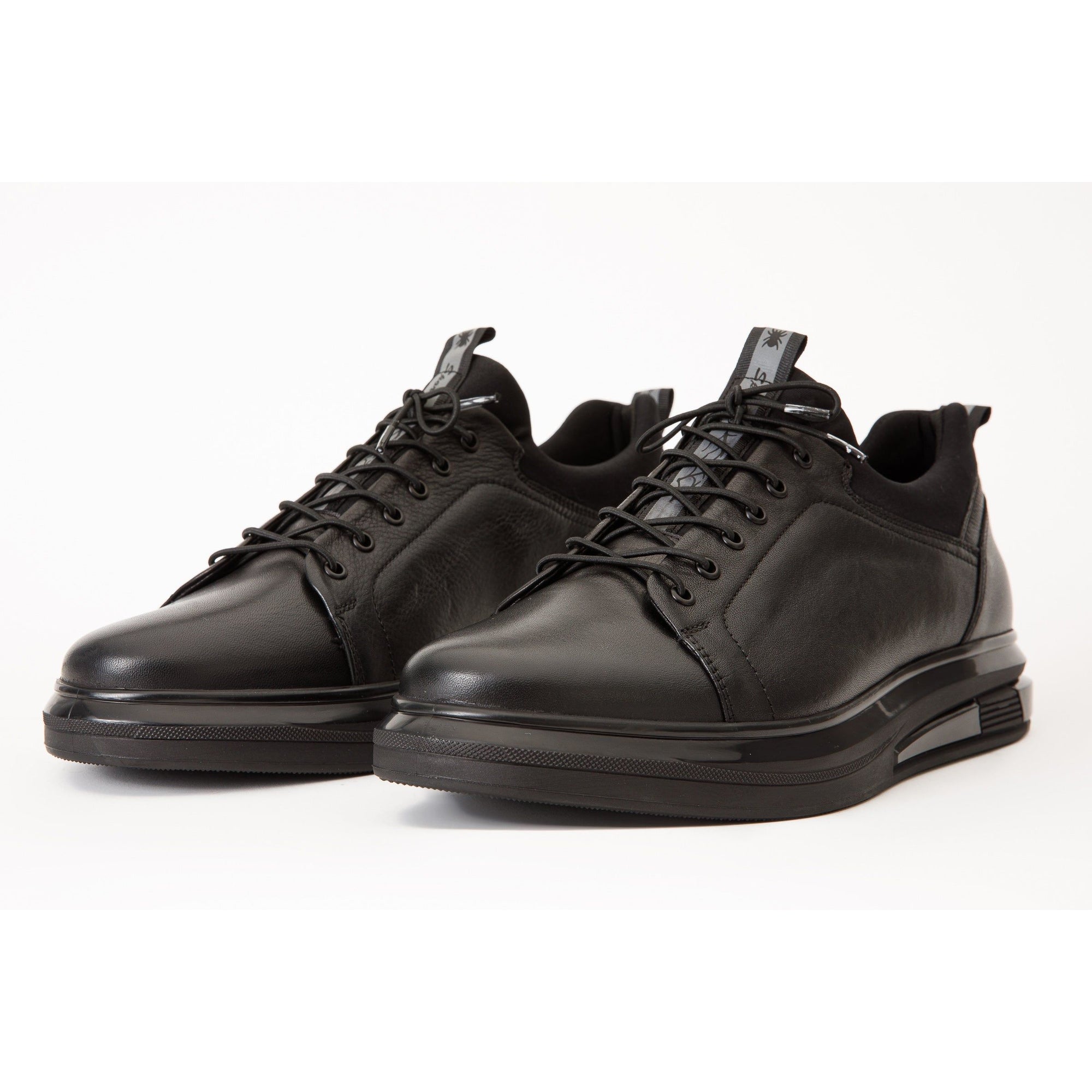 The Vilnius Black Leather Men Sneaker Final Sale!