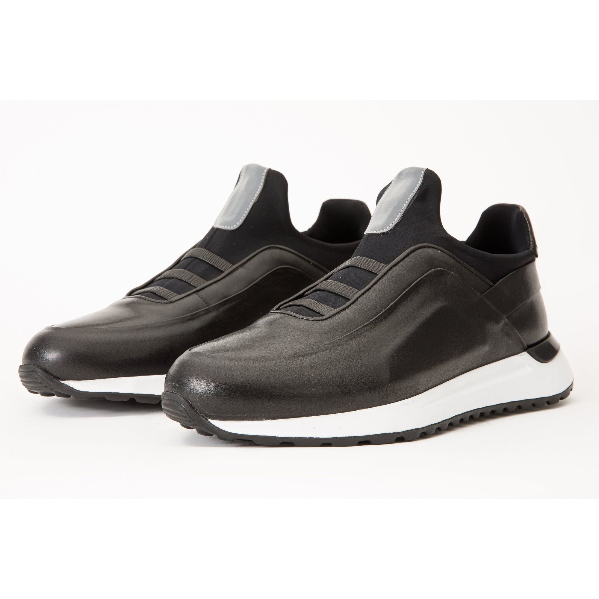 The Sonoma Black Leather Men Sneaker