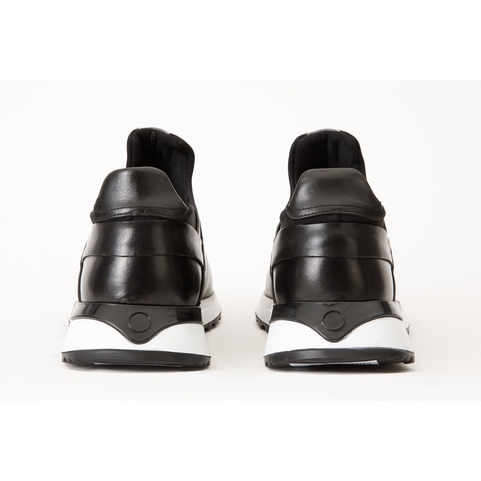 The Sonoma Black Leather Men Sneaker