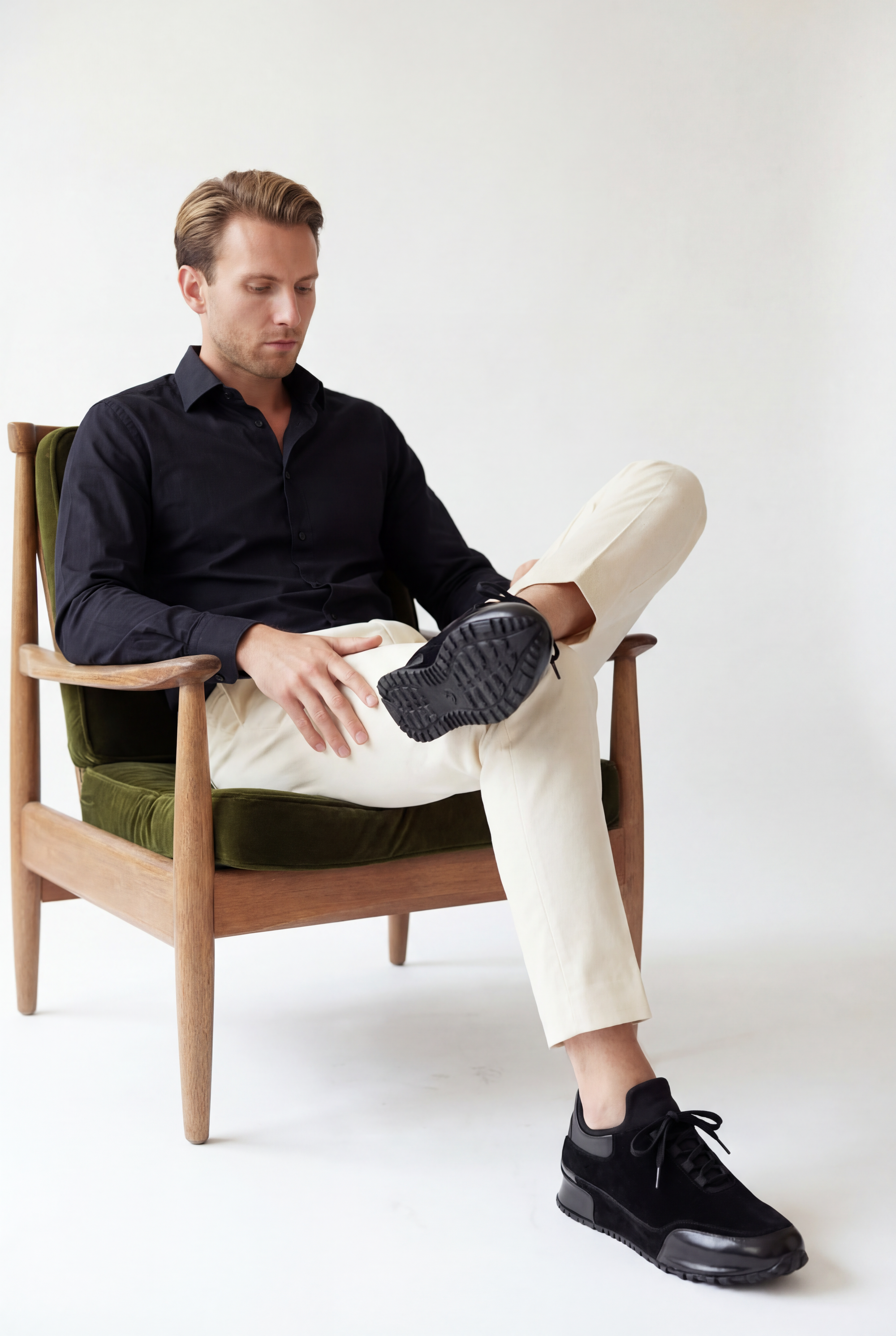 Vinci The Hudson Black Suede Men Sneaker
