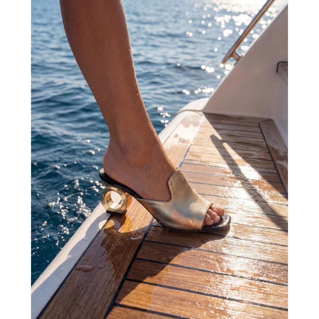 Vinci The Tory Gold Leather Women Sandal Elegant Gold circle Heel