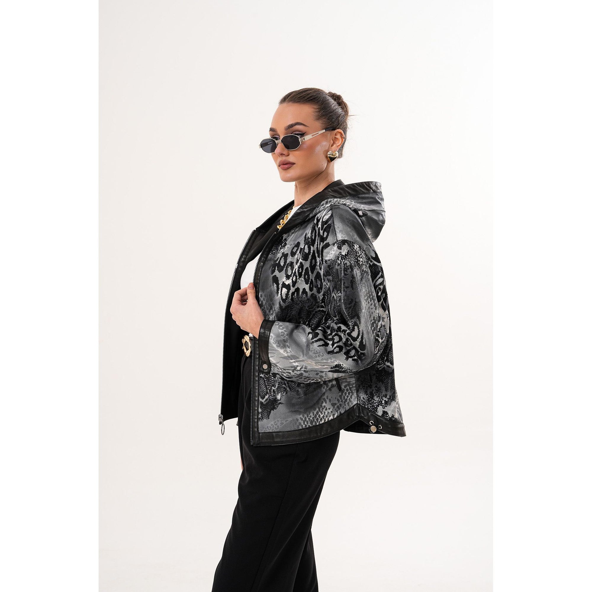 The Calyra Reversible Leather Women Jacket – Black