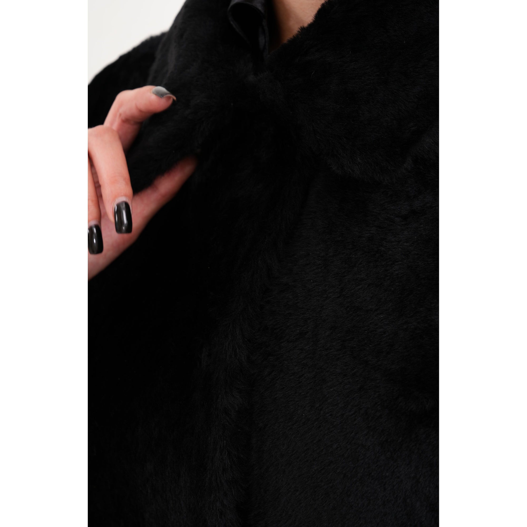 Vinci The Ava Reversible Shearling Leather Women Jacket