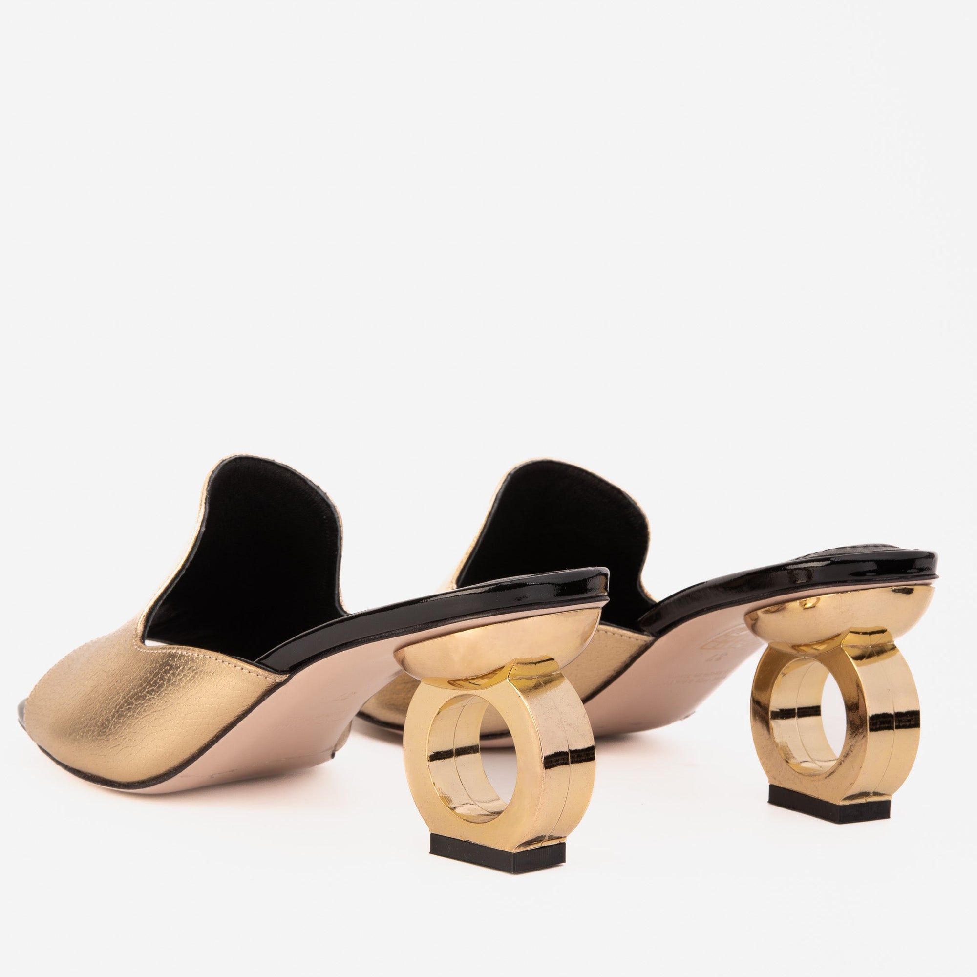 Vinci The Tory Gold Leather Women Sandal Elegant Gold circle Heel