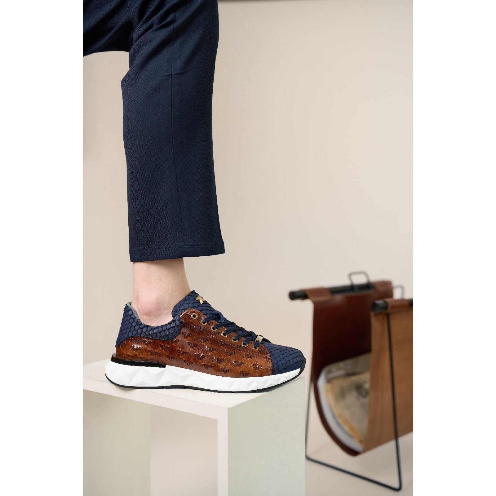 The Caesars Navy & Tan Leather Men Sneaker