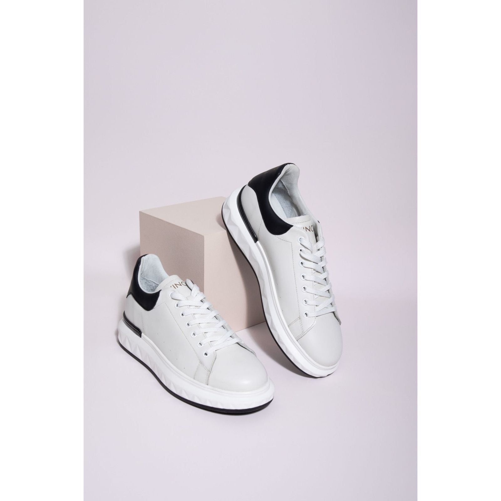 The Linq White Leather Men Sneaker