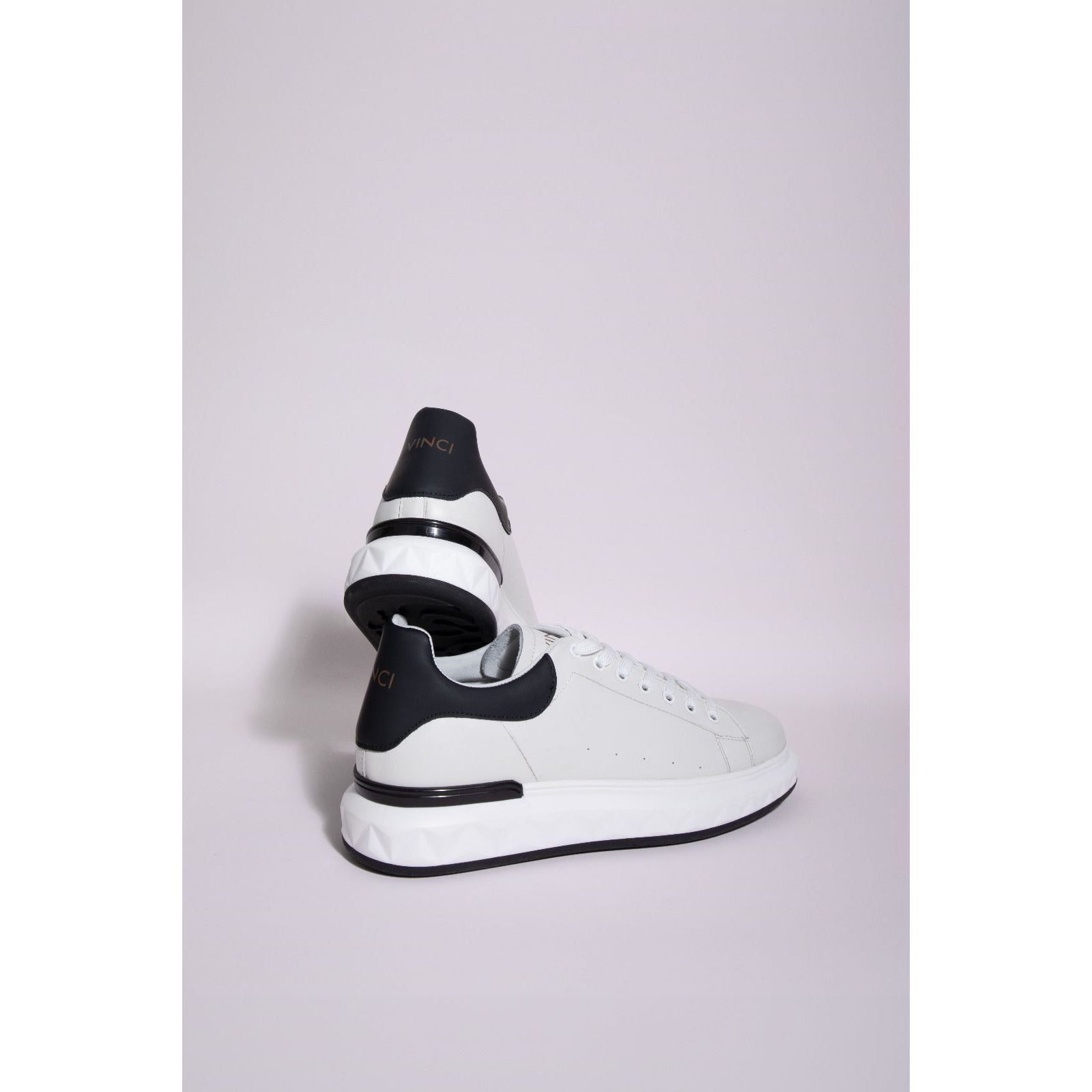The Linq White Leather Men Sneaker