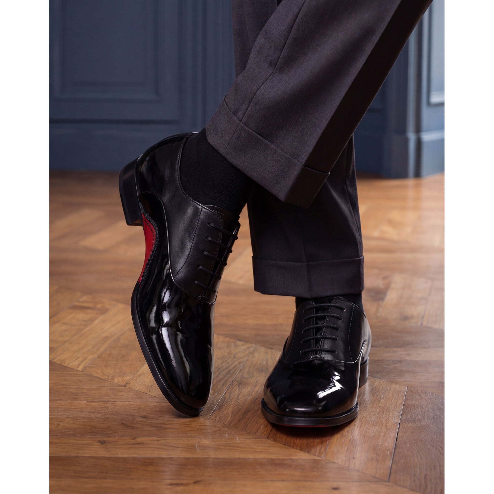 The Royal Hand Craft Black Patent Leather Plain Toe Oxford Men Shoe