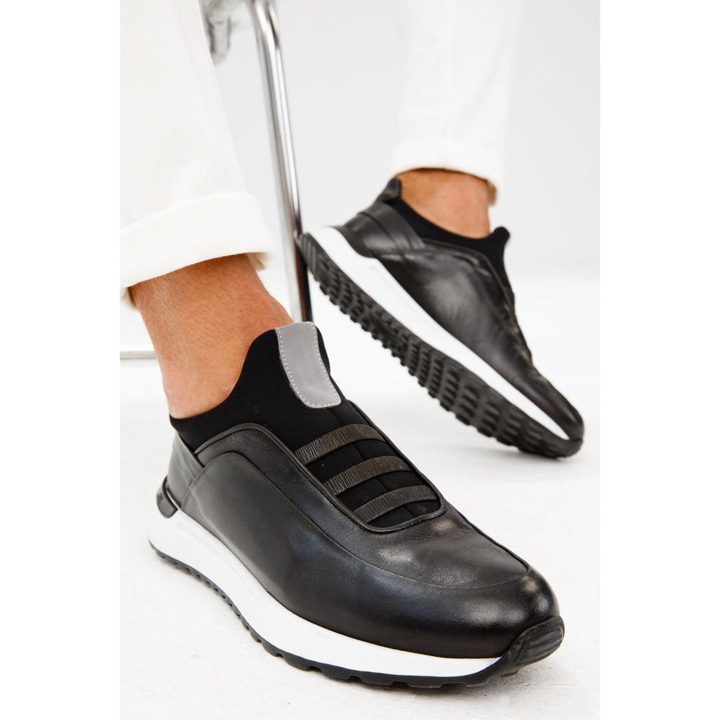The Sonoma Black Leather Men Sneaker
