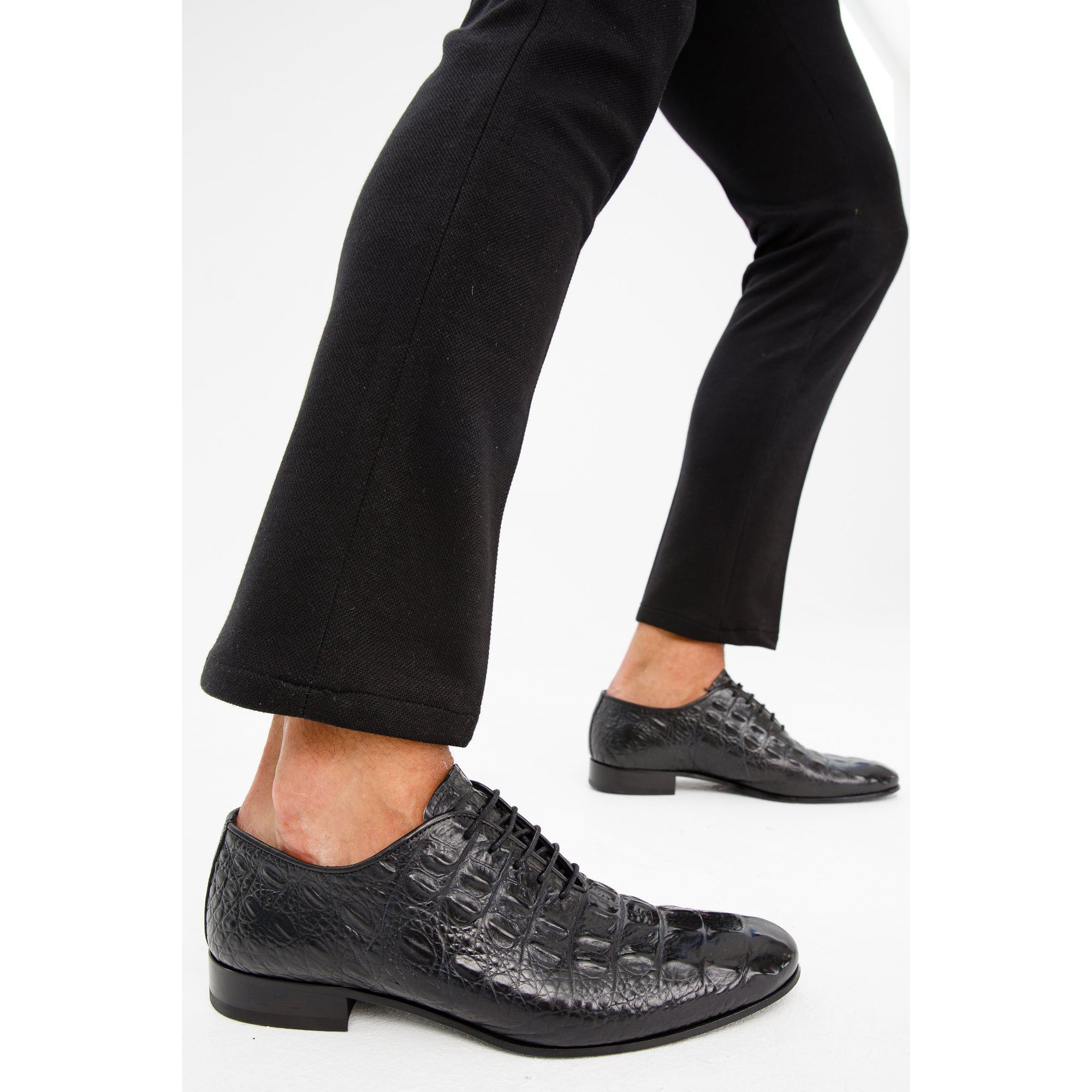 The Randor Black Crocodile Leather Oxford Men Shoe