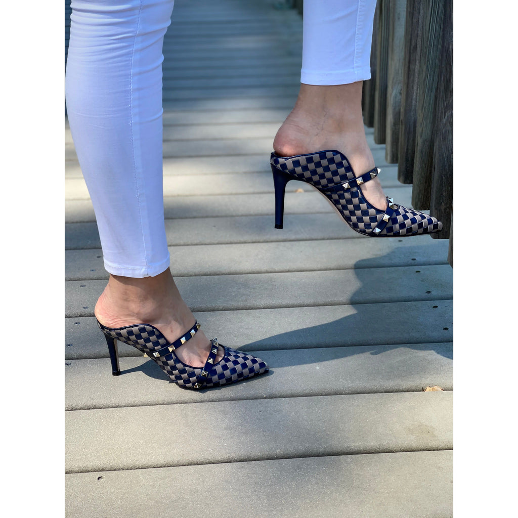 Vinci The Dosso Navy Blue Handwoven Pointy Toe Leather Women Sandal
