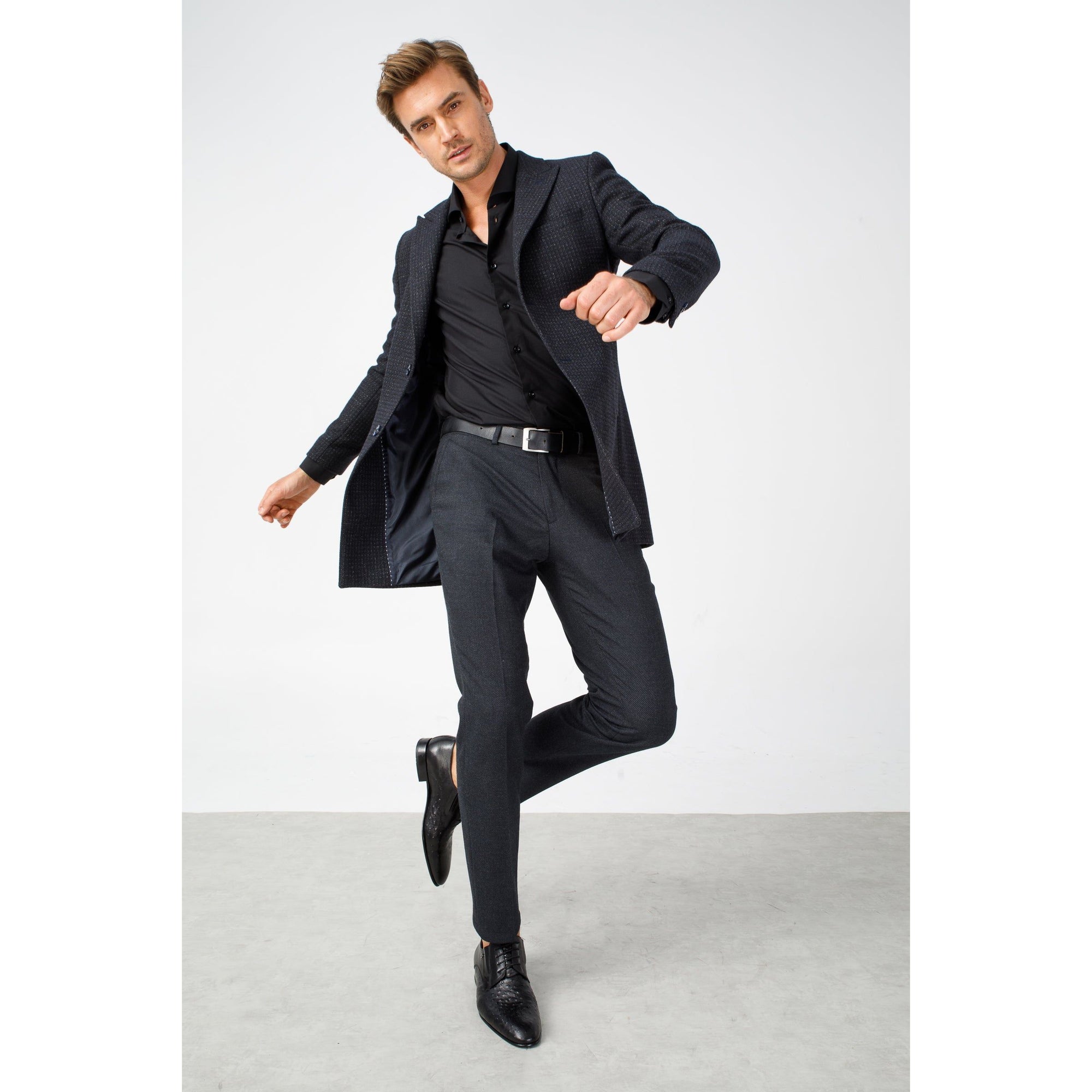 The Porto Alegre Black Leather Derby Men Shoe