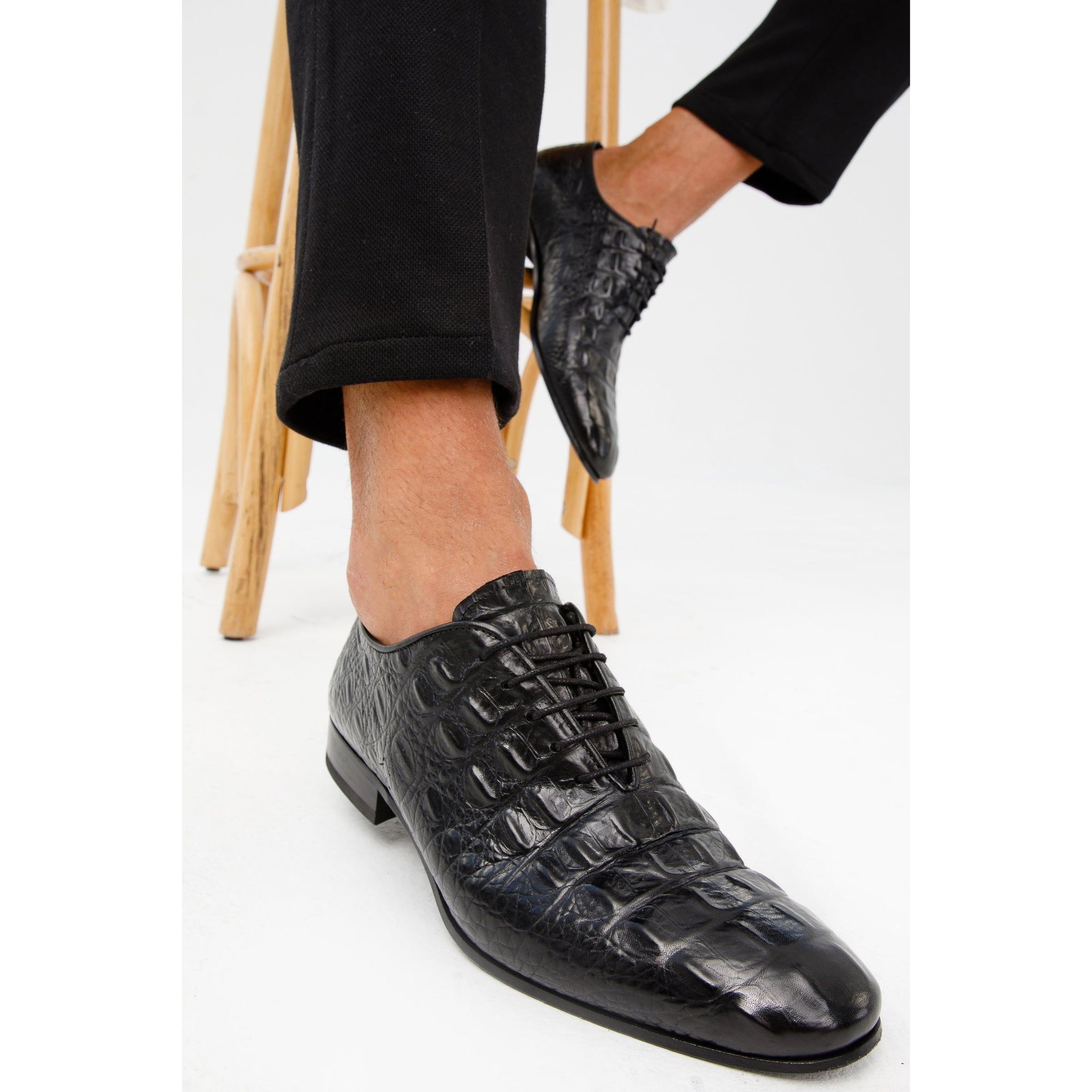 The Randor Black Crocodile Leather Oxford Men Shoe