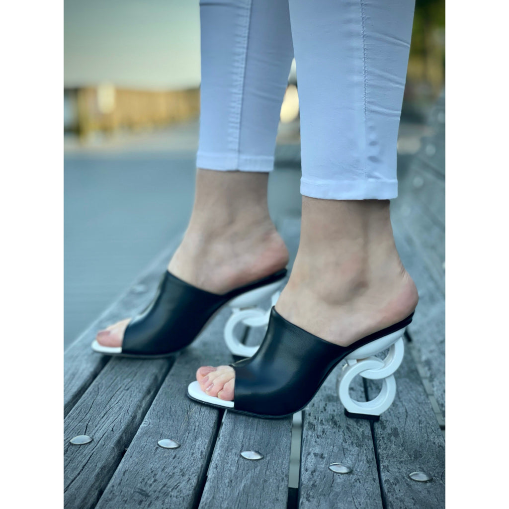 The Cymmer Black Leather Women Sandal