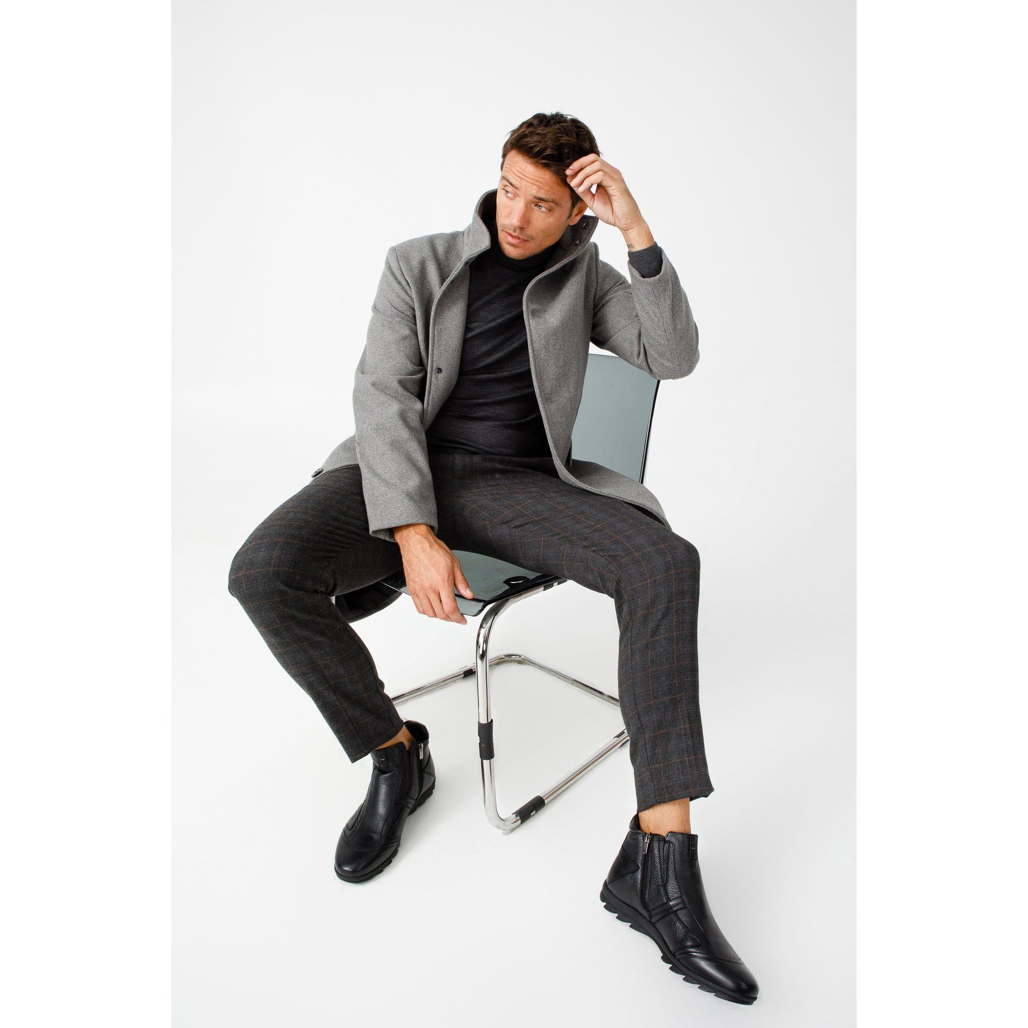 The Montreal Black Leather Casual Zip-Up Ankle Men Boot