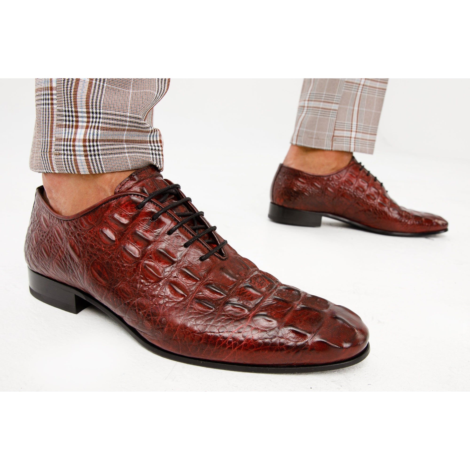 The Randor Burgundy Crocodile Leather Oxford Men Shoe