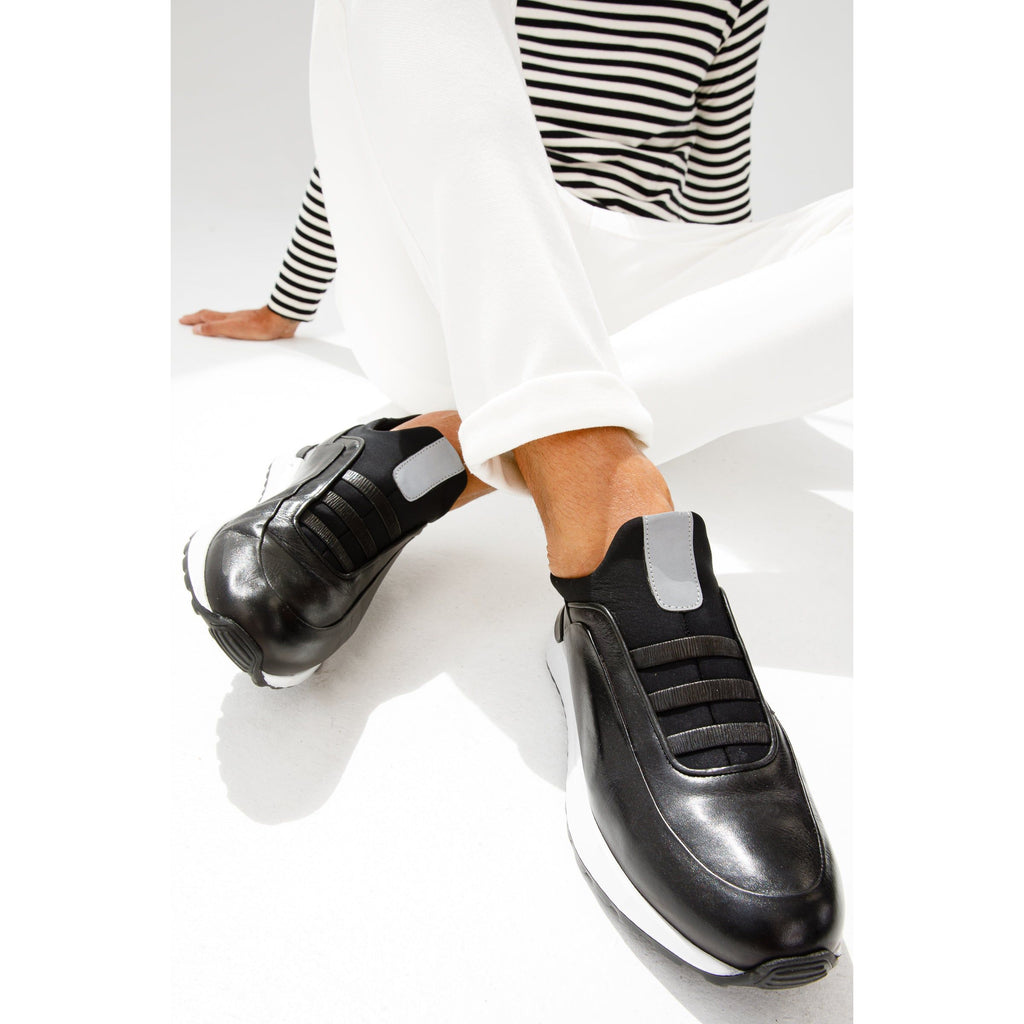 The Sonoma Black Leather Men Sneaker