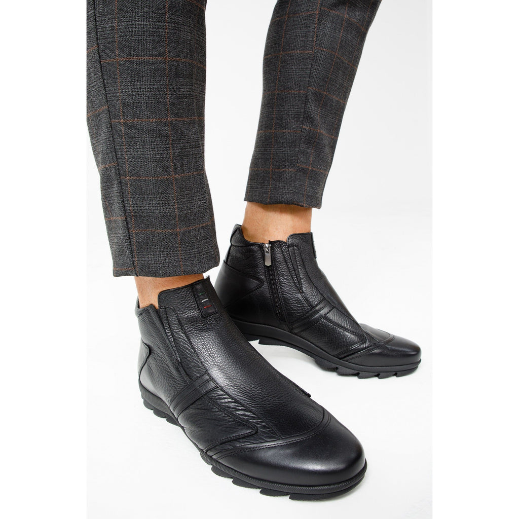 The Montreal Black Leather Casual Zip-Up Ankle Men Boot