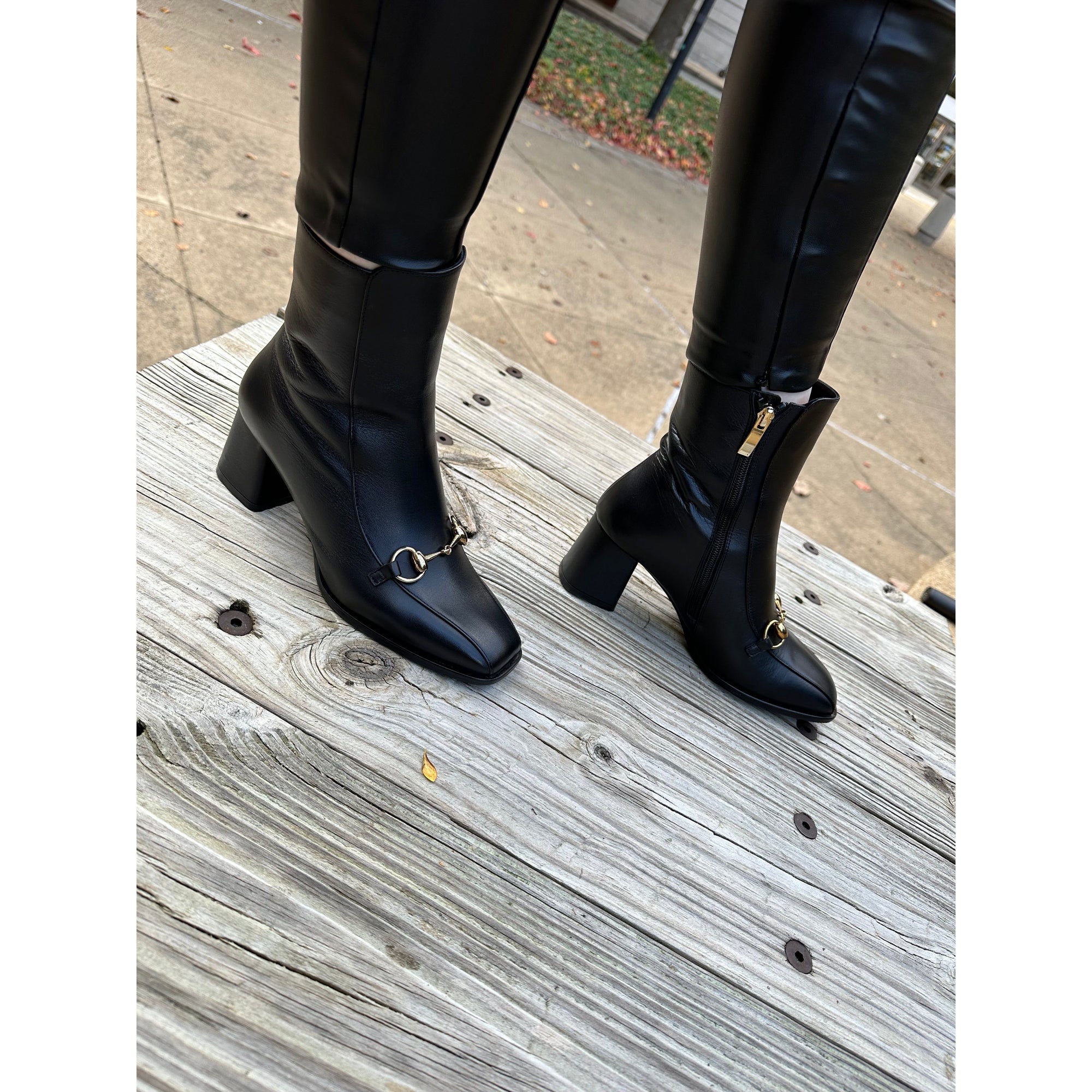 The Bukres Black Leather Block Heel Women Boot