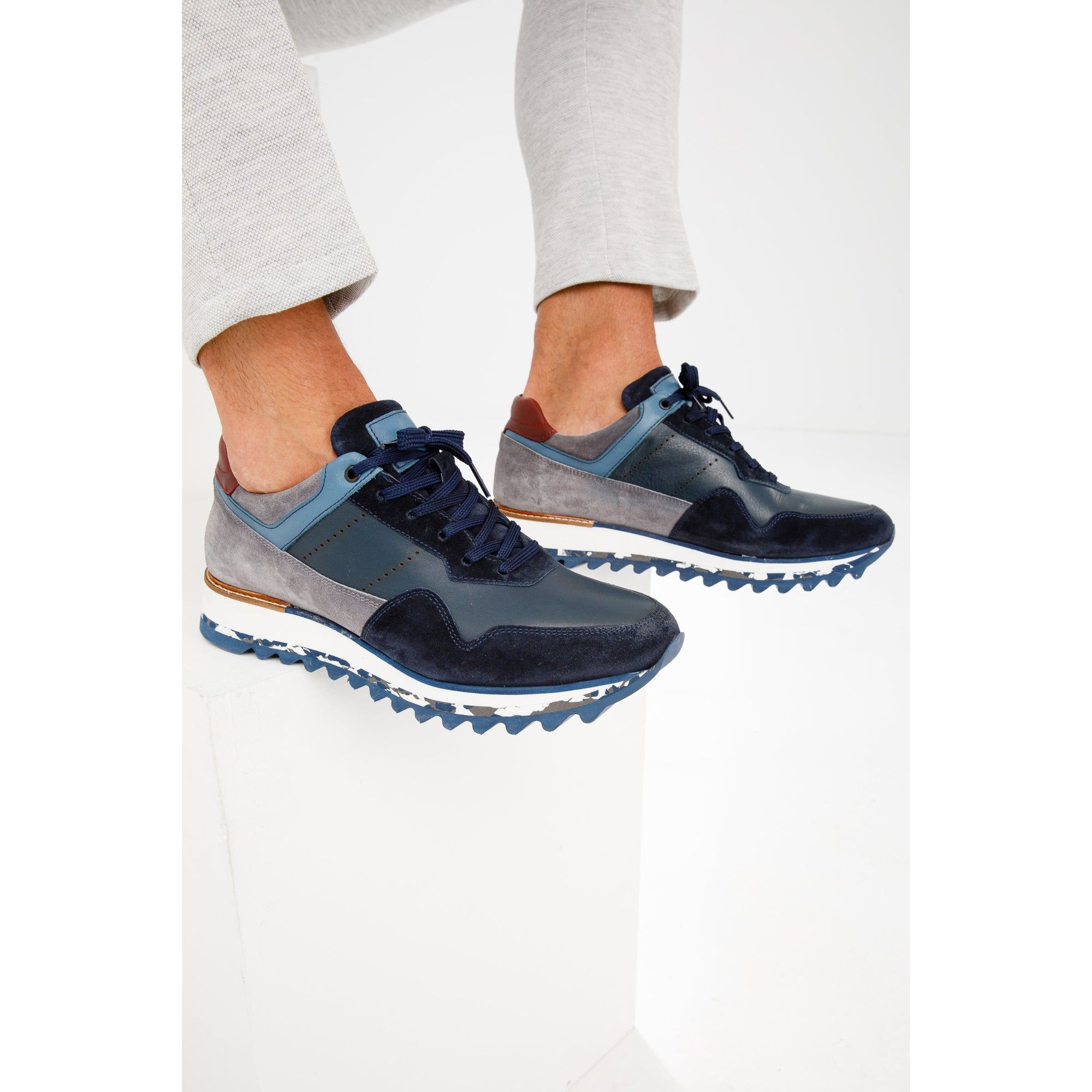 Vinci The Hoskova Navy Blue Leather Men Sneaker