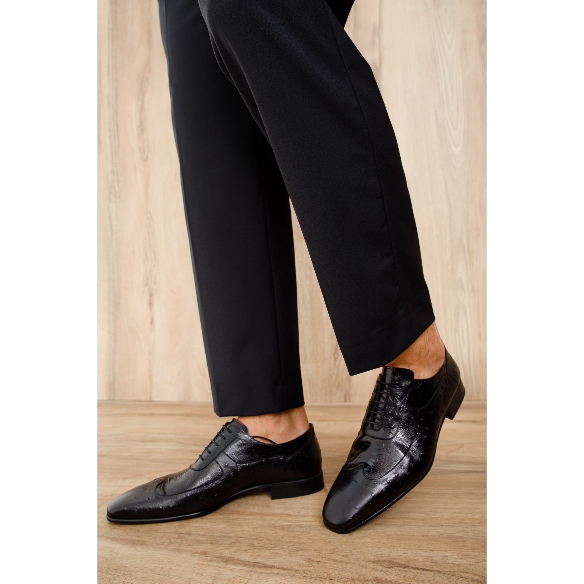 The Alabama Black Wingtip Oxford Men Shoe