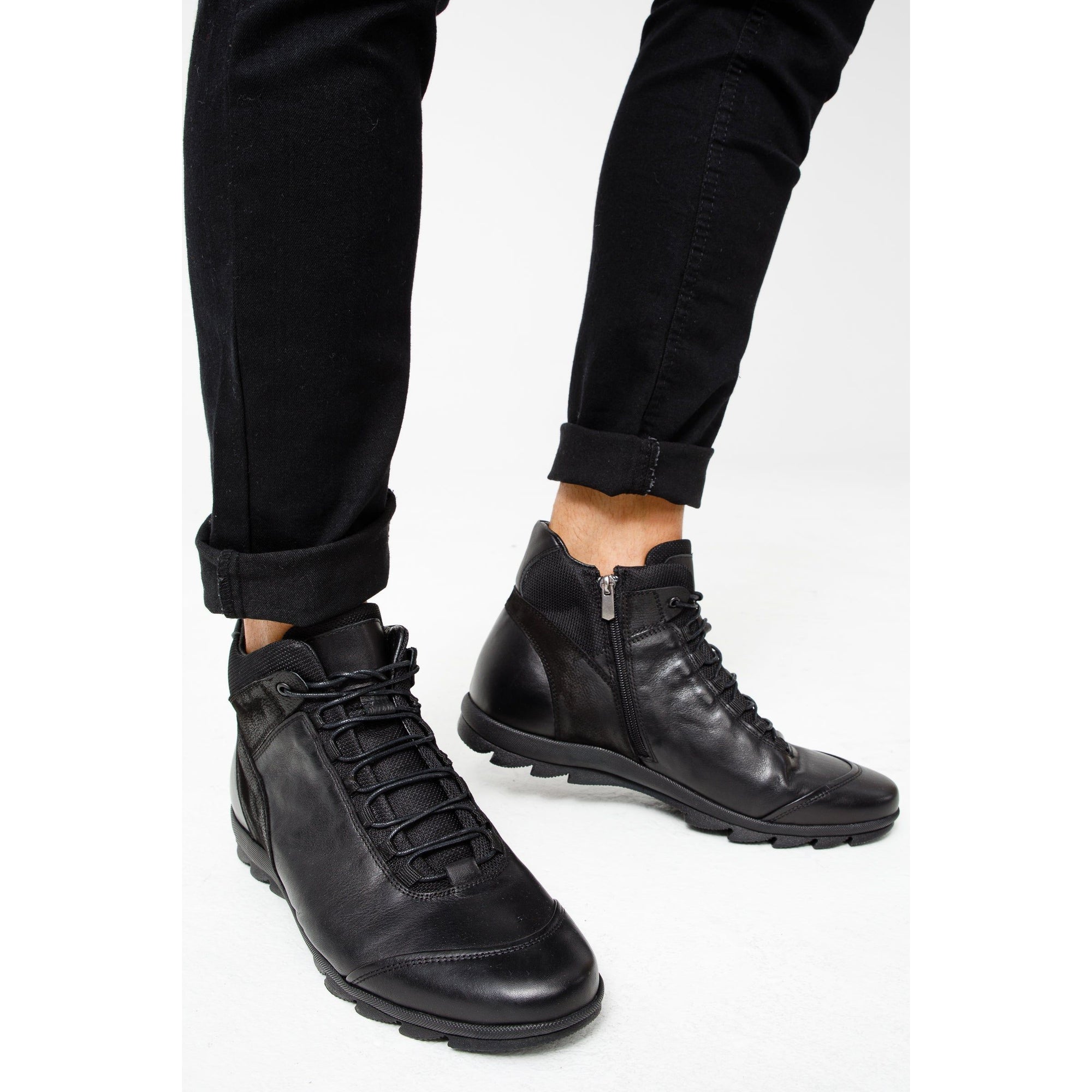 The Houston Leather Black Lace-Up Casual Men Boot with a Zipper